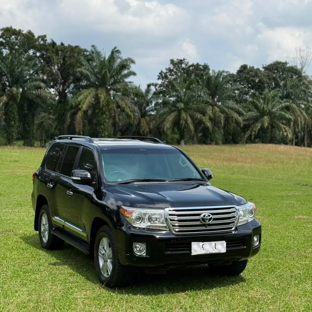 Di jual Toyota Land Cruiser 200 ATPM 4.5 v8 Twin Turbo D tahun 2012