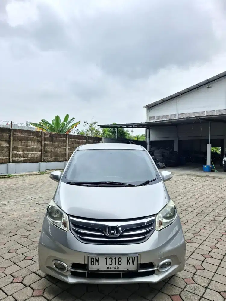 Freed 2016 SD matic. Km 126rb