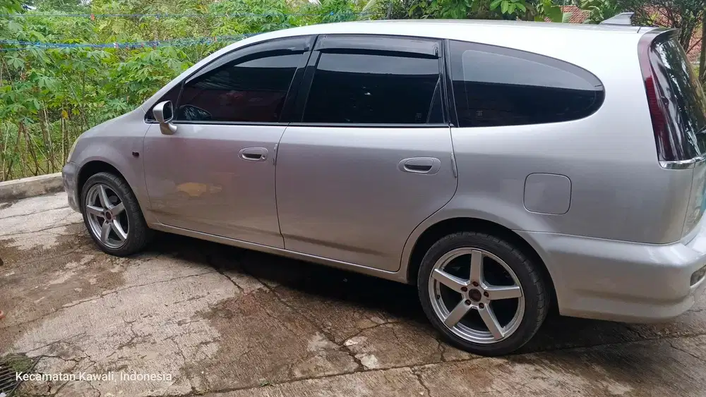 Honda Stream 2002 Bensin