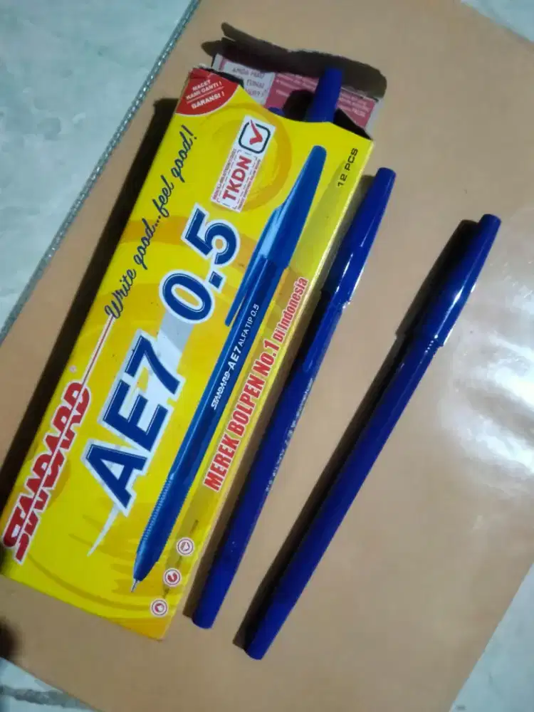 Pulpen Standard AE7 0.5 – Tinta Biru (12 Pcs)
