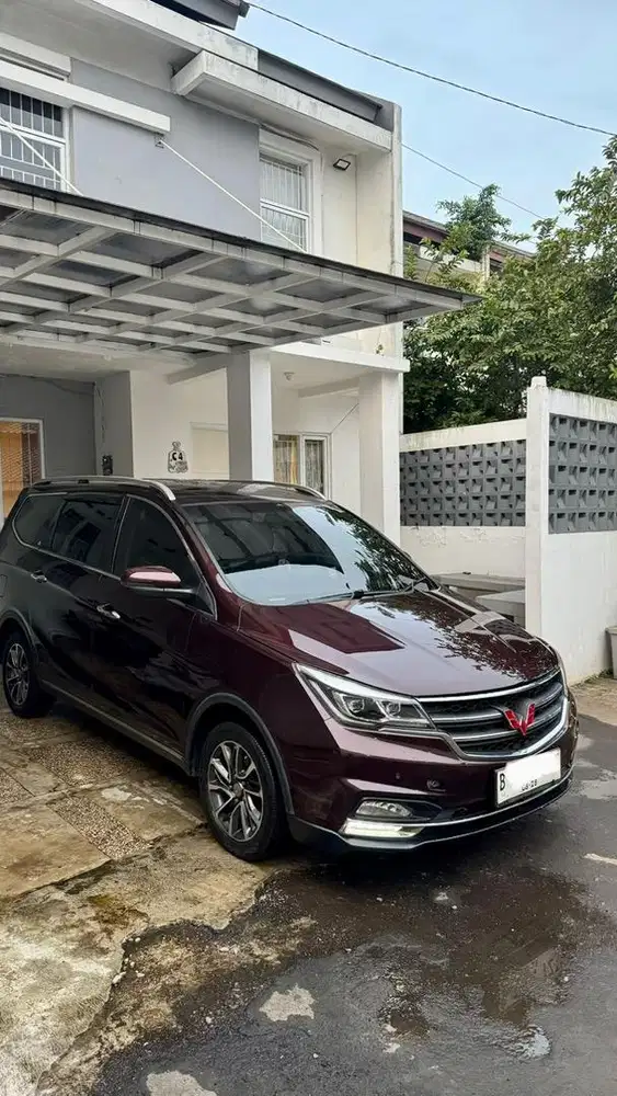 Wuling cortez lux amt 1.8 sunroof tertinggi pajak panjang