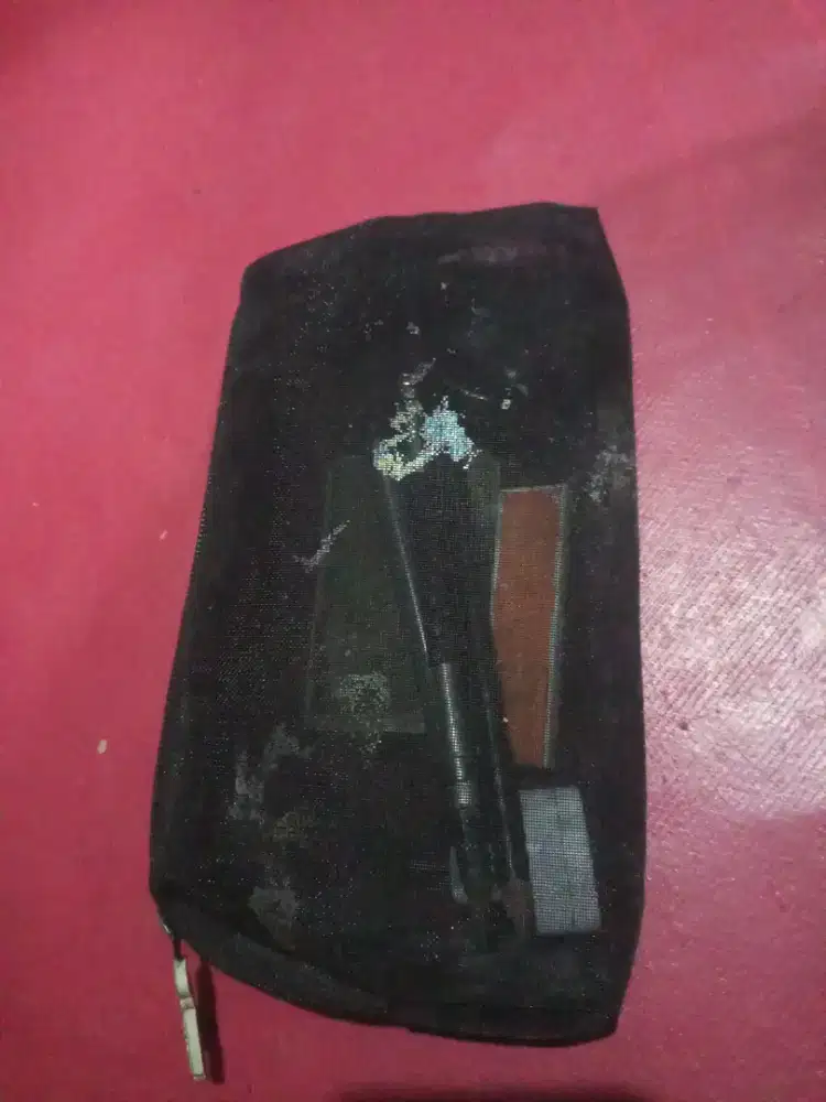 tempat pensil laki laki