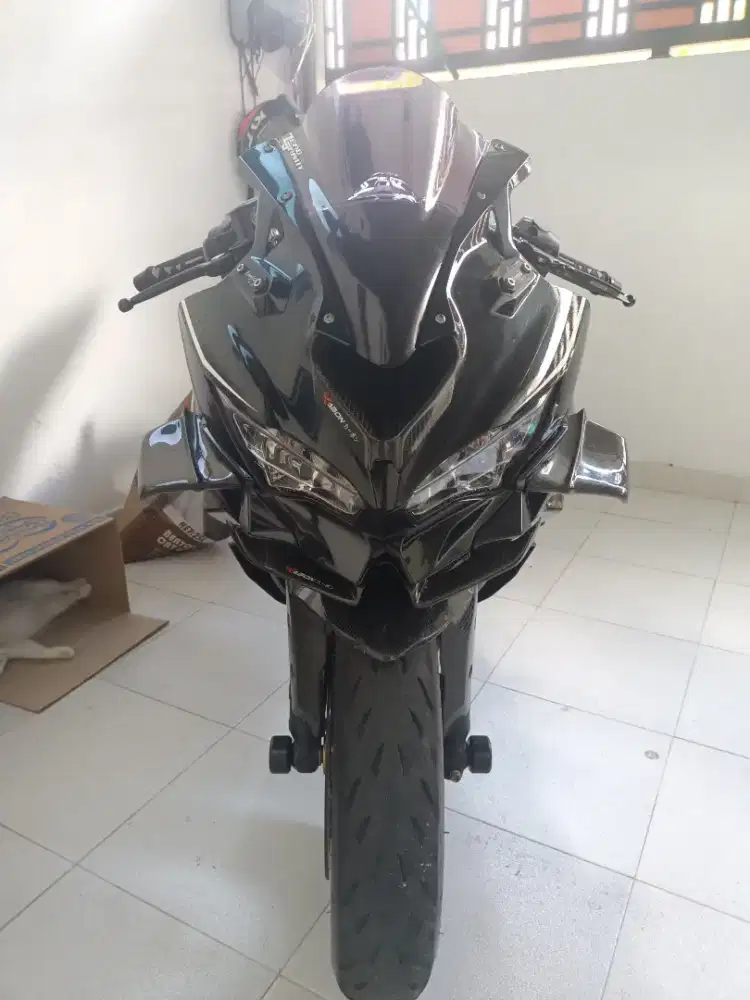 Zx25r 2020 non Abs + Quickshifter