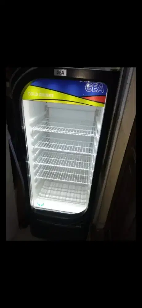Jual bu showcase kulkas pendingin minuman ukuran 4 rak merk GEA