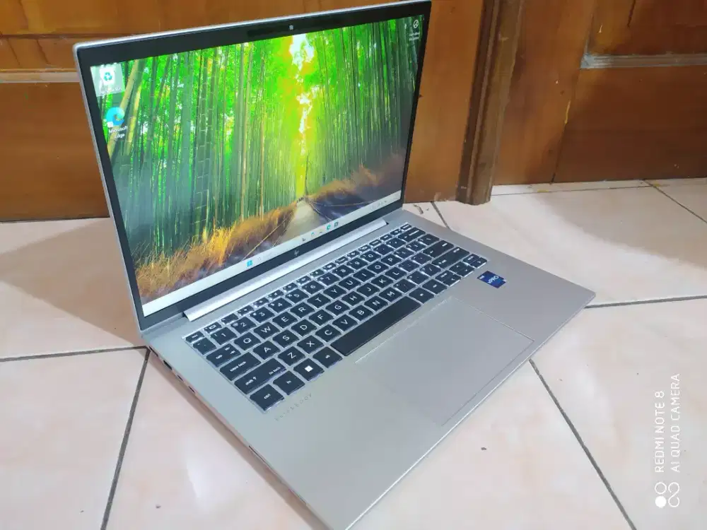 HP Elitebook 840 G10/Core i5 gen13/RAM16 ddr5/VGA Iris Xe/Garansi 2027