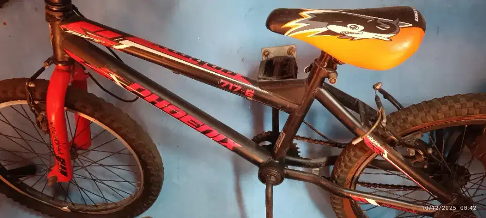 Sepeda BMX Phoenix