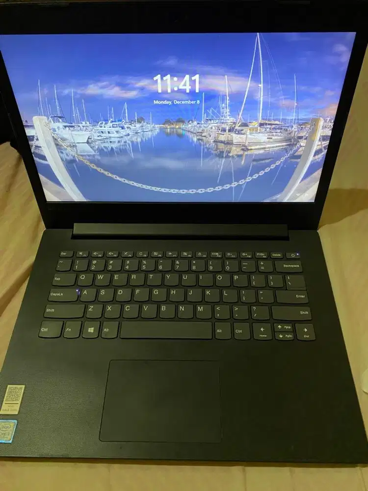 Laptop Lenovo 130 14ikb