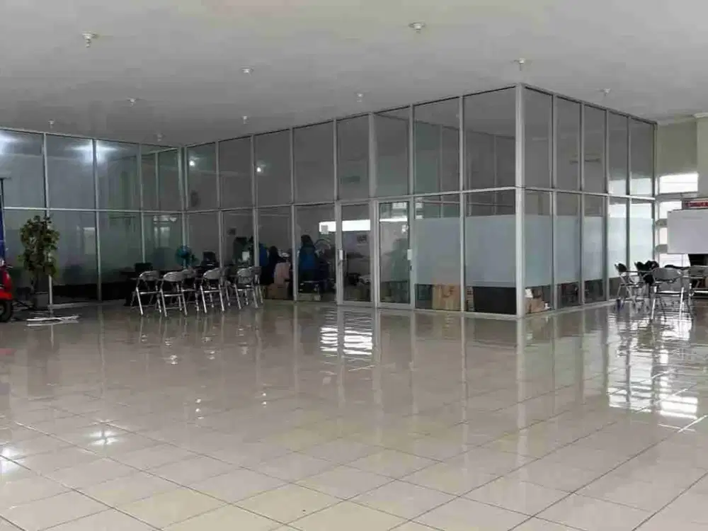 Ruang Usaha 2Lt Strategis Tengah Kota Solo