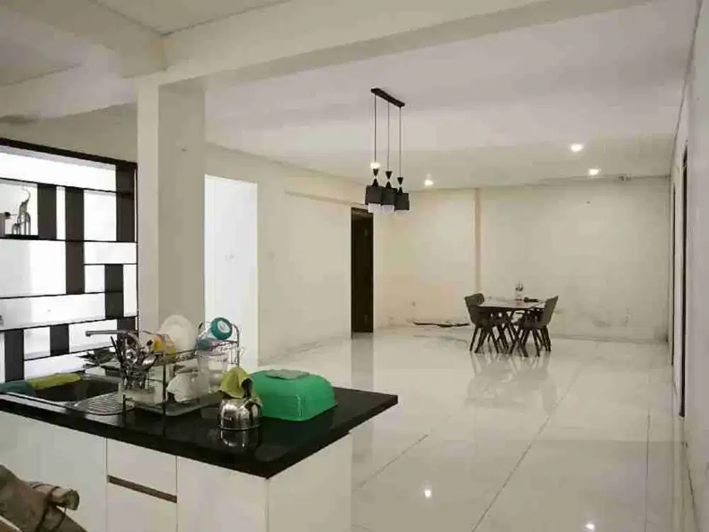 Rumah tinggal dan kantor 2 lantai di sayap jl Buah batu