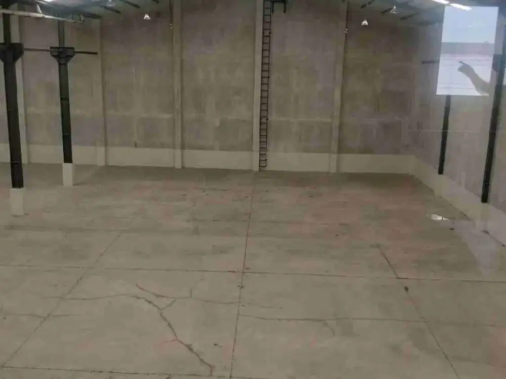 GUDANG DIJUAL/DISEWAKAN MASIH BARU DI KAWASAN INDUSTRI