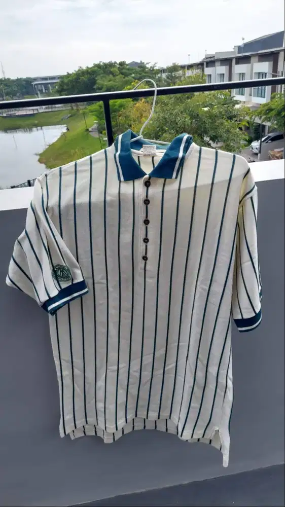 Baju Lengan Pendek Putih Willow Pointe Ukuran M (Bekas)