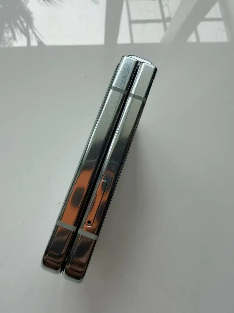 GALAXY Z FLip5 256Gb