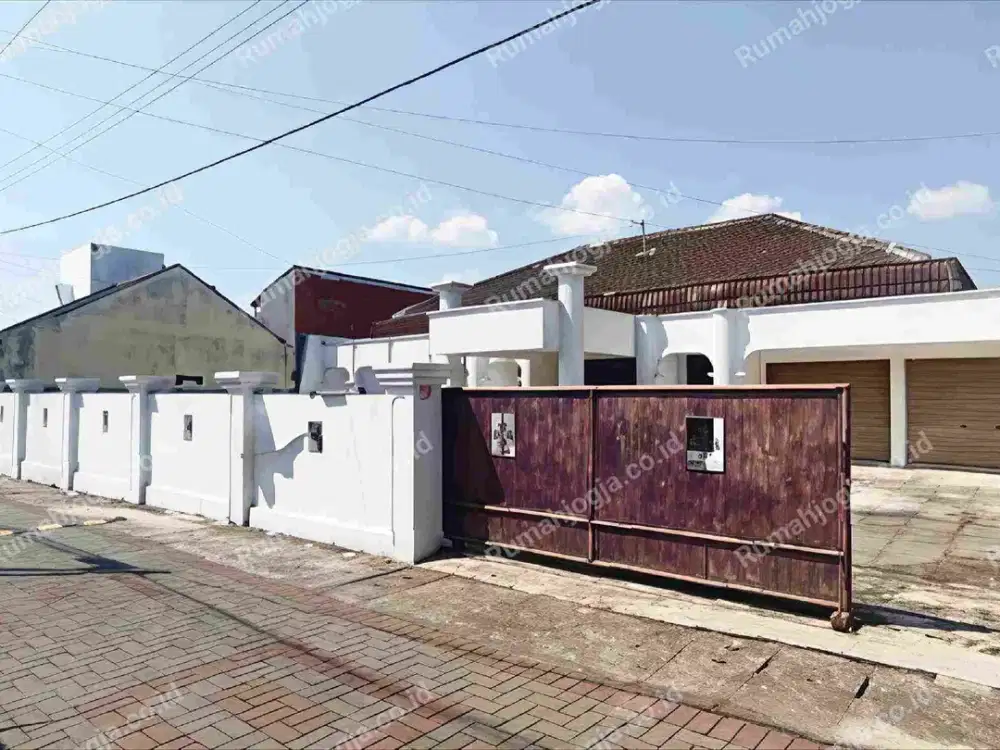 rumah tanah luas jalan Kaliurang KM 7 belakang pasar kolombo