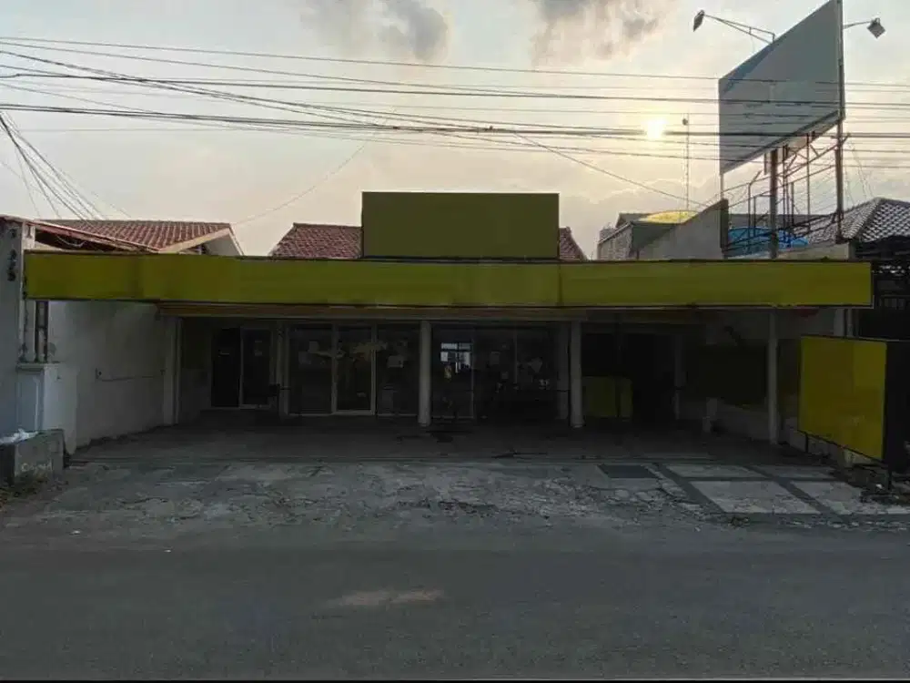 Disewakan Tempat Usaha Rungkut Strategis O Raya