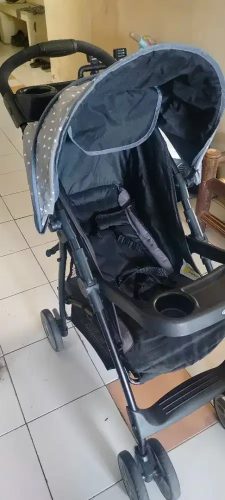 Stroller bayi & balita