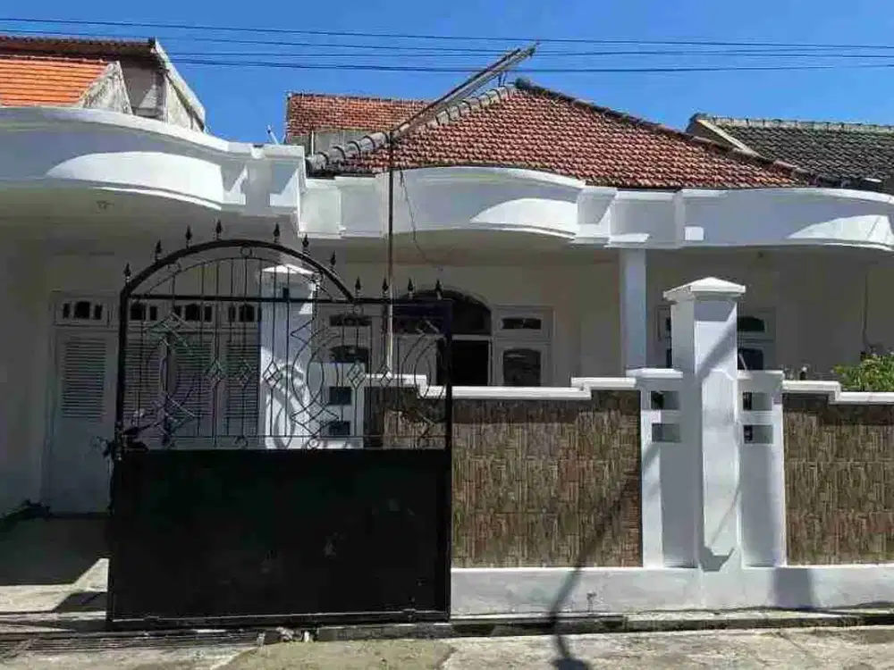 Dijual Rumah Wonorejo Indah Timur - Rungkut Luas 200 m²