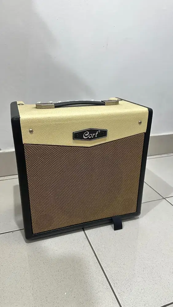 ampli gitar cort cm15r