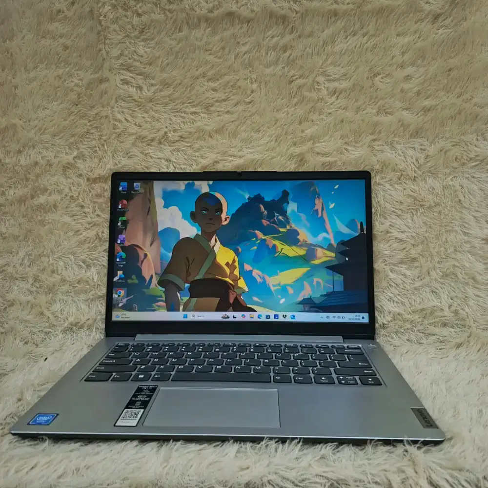 Laptop lenovo 82V6