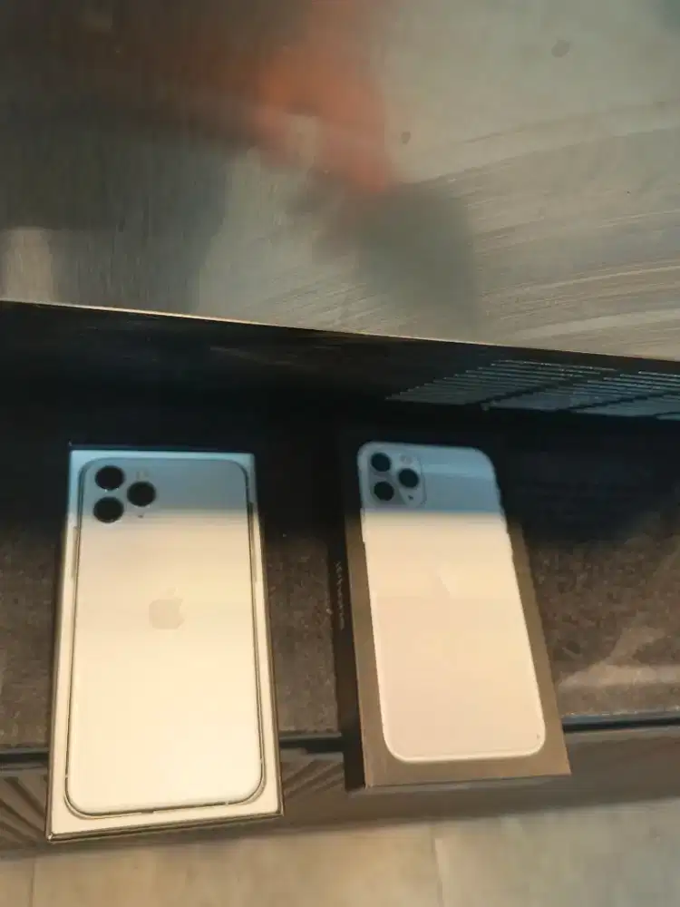 Iphone 11 pro 256gb sungguh murh silver