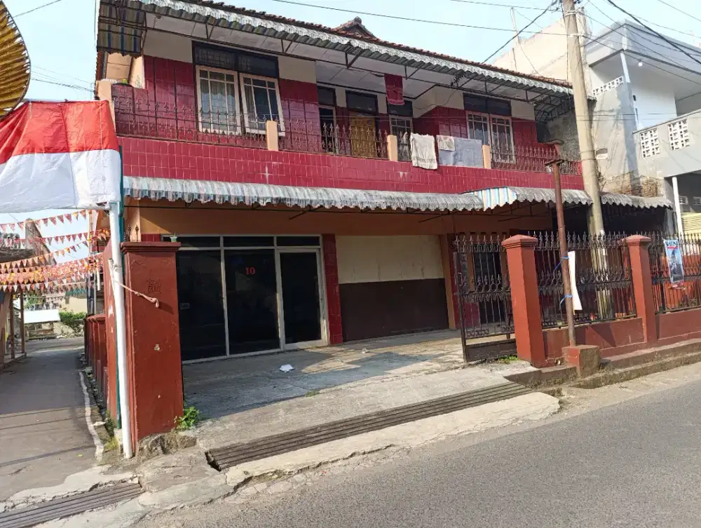 Dijual Kosan Dua Lantai Plus Dua Kapling Ruko
