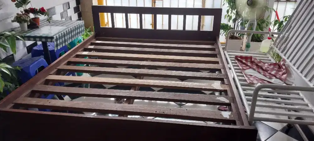 Tempat tidur  kayu jati ukuran 3