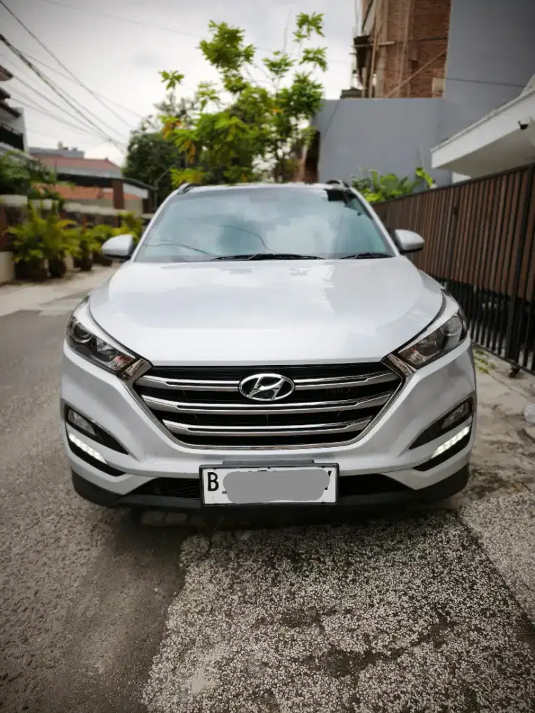 Hyundai tucson CRDI 2.0 2018 diesel low KM