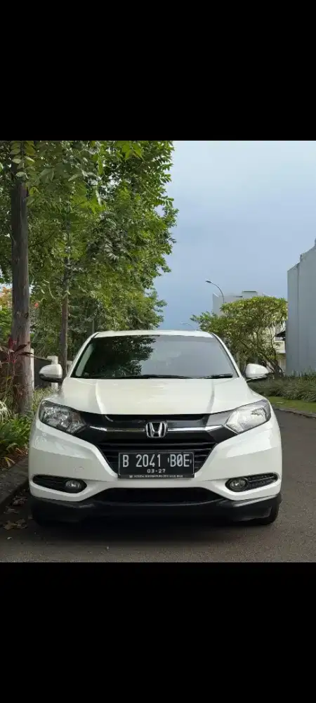 Honda HRV E at th 2017 putih apik mulus