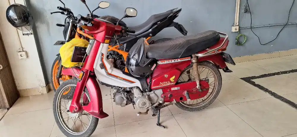 Astrea star thn 1988 merah