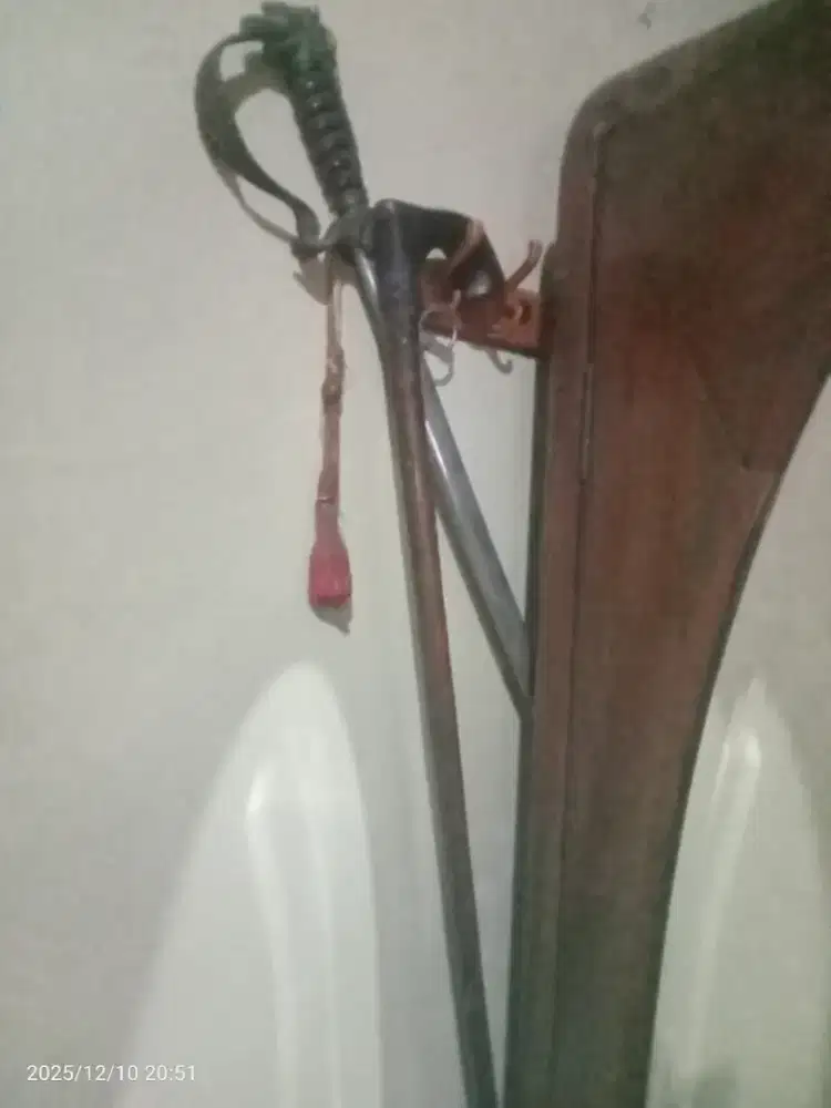 pedang pora militer th 64