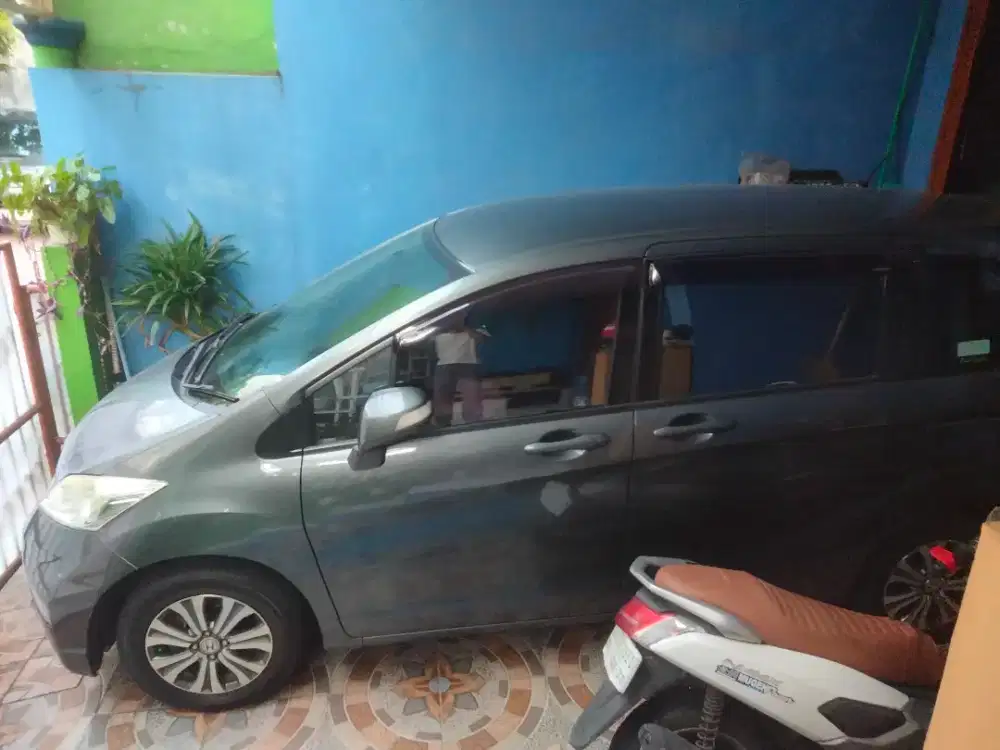Honda Freed Psd left 2014