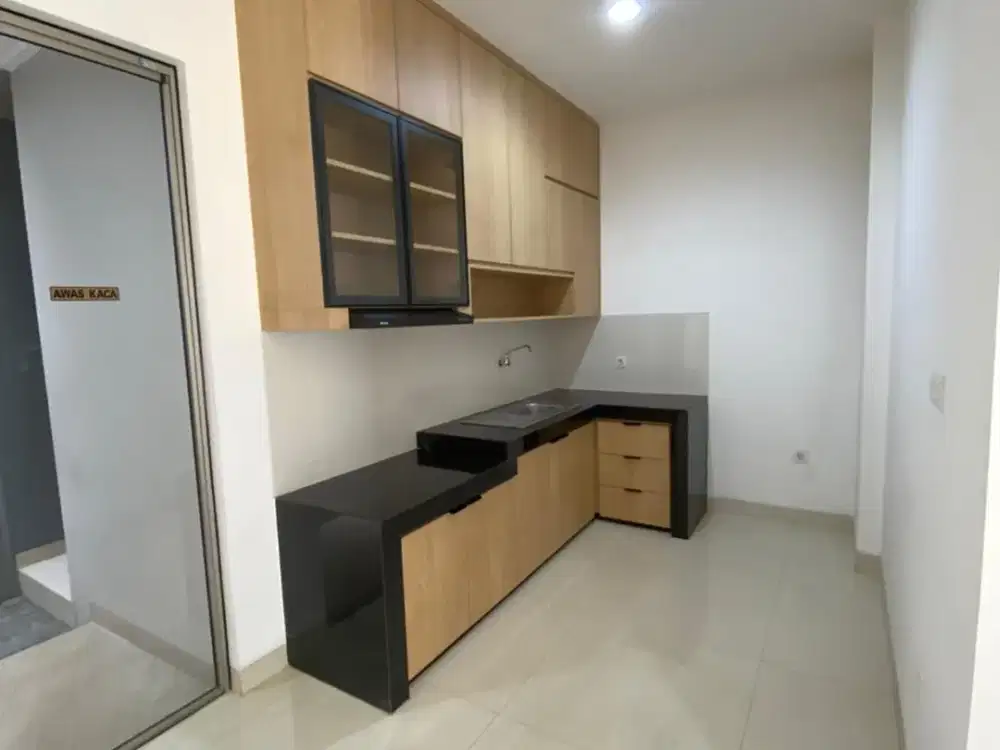 Rumah Semi Furnish Golf Island PIK Ukuran 6x15 Siap Huni DISEWA