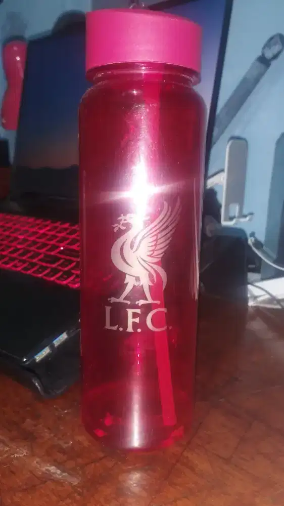 TUMBLER BOTOL MINUM LFC (LIVERPOOL FOOTBALL CLUB) - HSC 2025