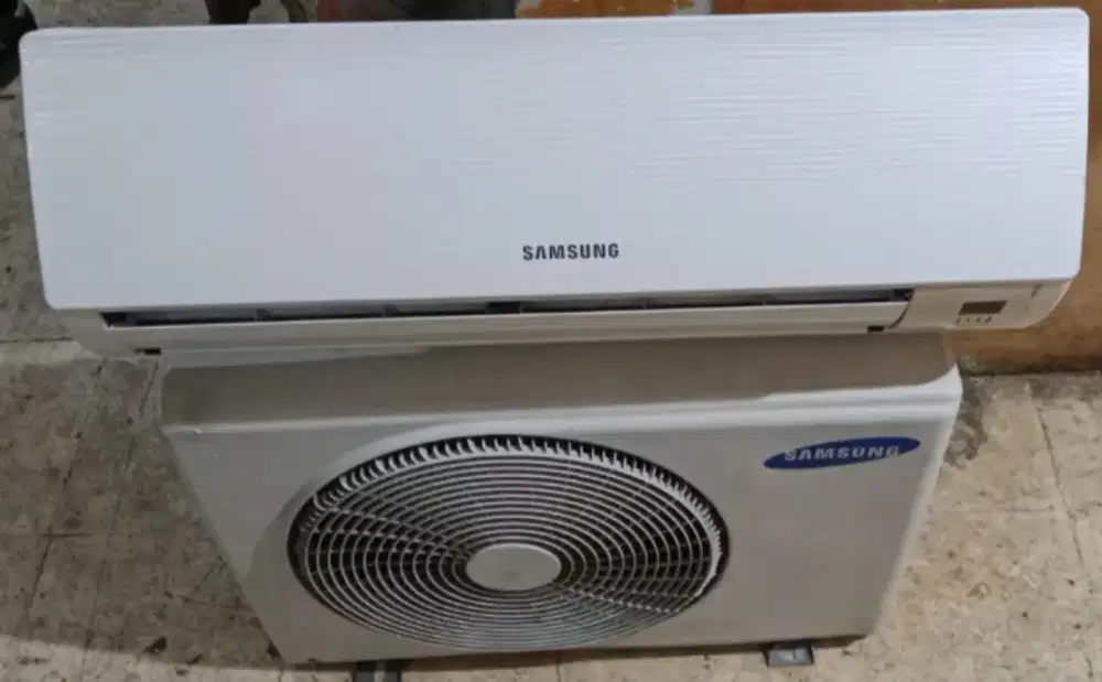 Jual ac samsung . 1/2pk  lowwat 320 wat kondisi 95% ori semua