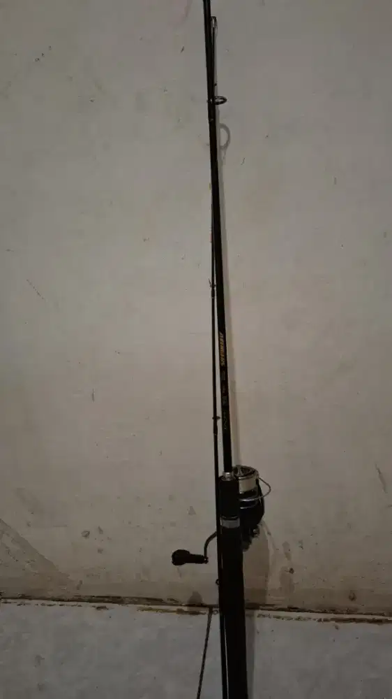 1 set joran & reel merk kenzi panjang 180 reel dewa revros hg3000