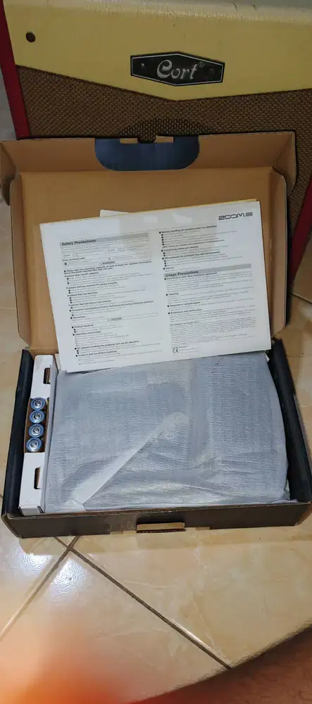 Ampli cort dan effect zoom g1x four