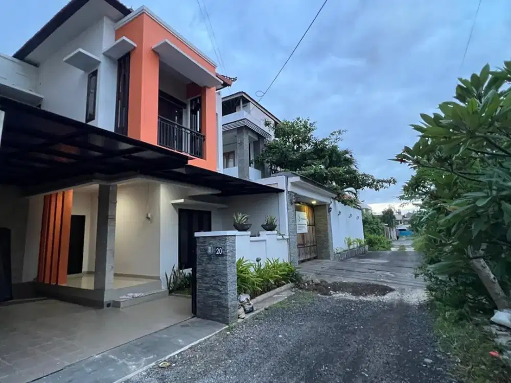 Dijual: Rumah Modern-Style 3 Kamar Tidur dengan Taman, Garasi & Akses Jalan 6m — Renon, Bali