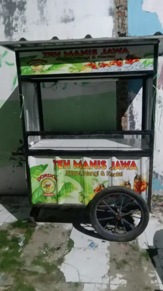 Dijual gerobak es teh solo pemakaian 2minggu