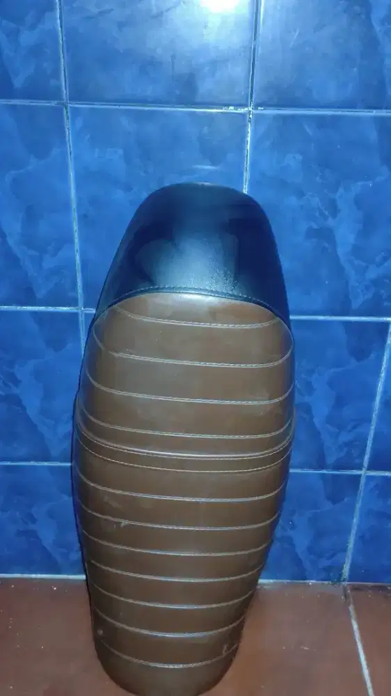 Jual Jok KAWASAKI W 175 CAFE 2019.