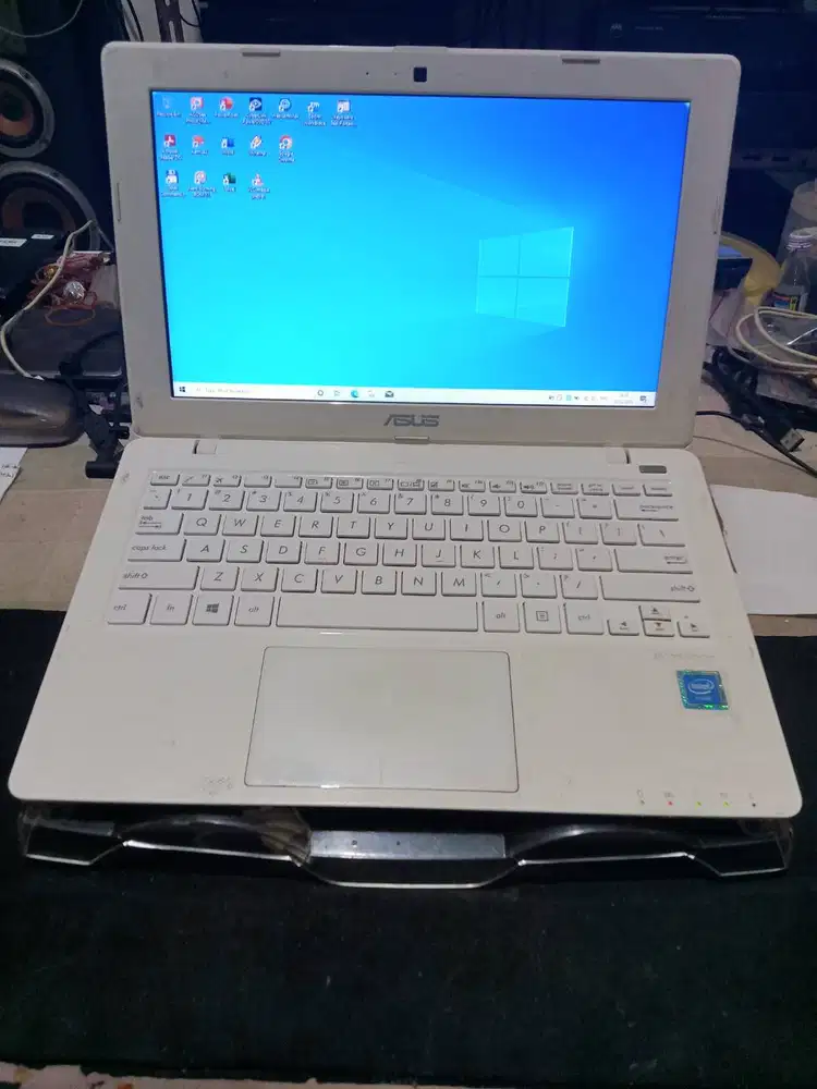 NB ASUS X200MA / Celeron / 11.6 / 320Gb / 2Gb / 10 Mnt / Min
