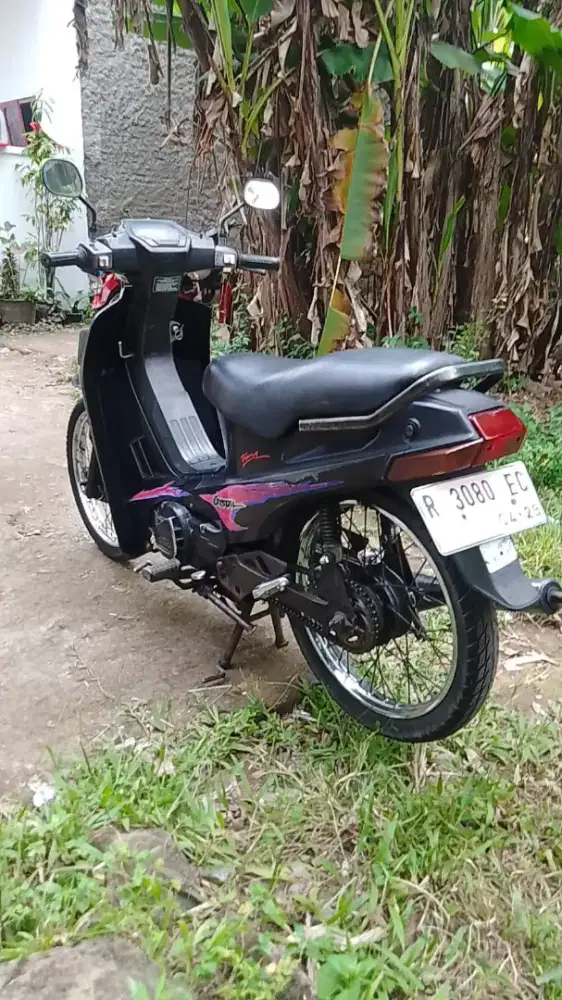 Suzuki crystal tahun 1994