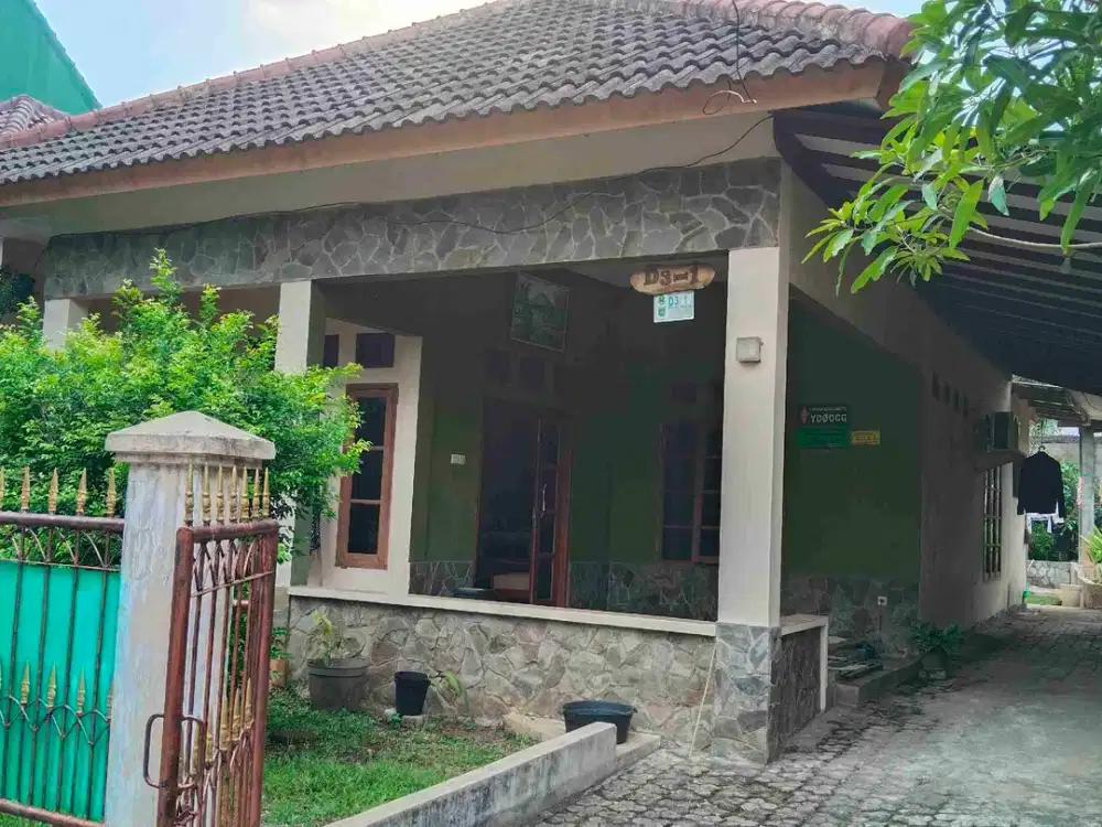 Jual rumah hook di perum Jatijajar, Simpangan Depok Jl.Raya Jakarta Bogor,