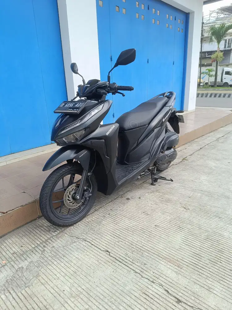 Vario 125 cbs iss 2022 mulus cash & kredit