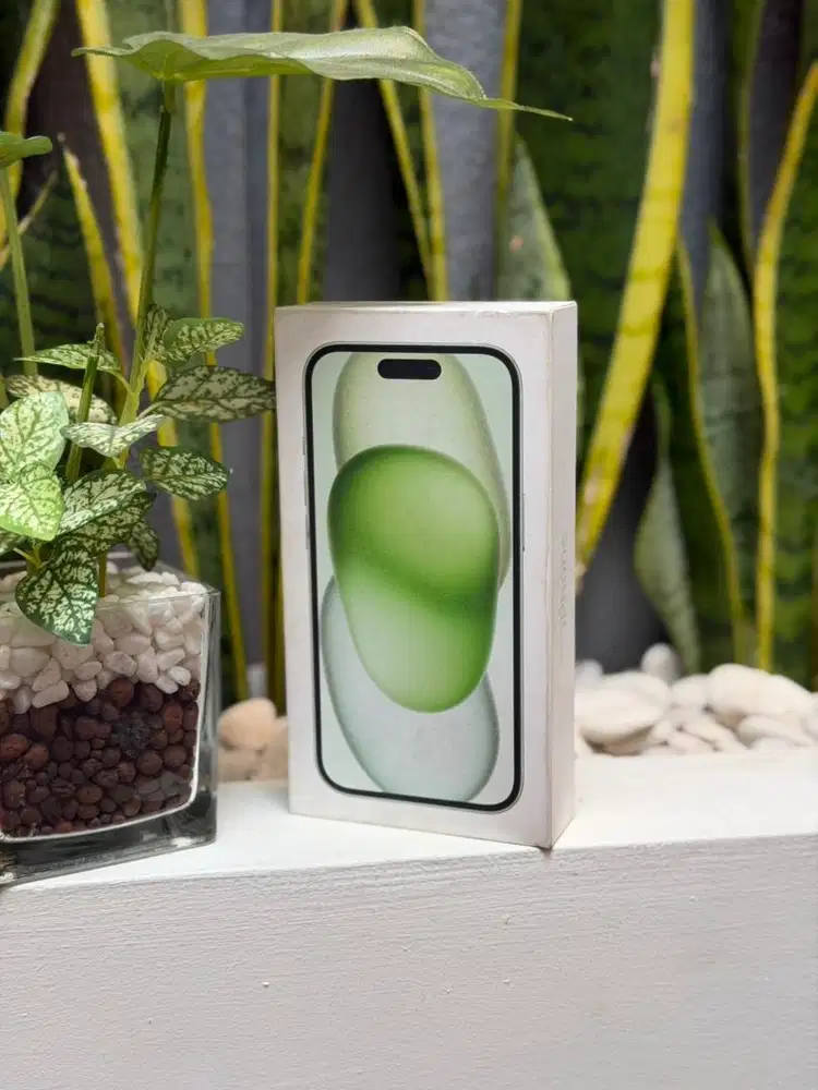 iPhone 15 Green 128GB ex iBox Mulus Fullset