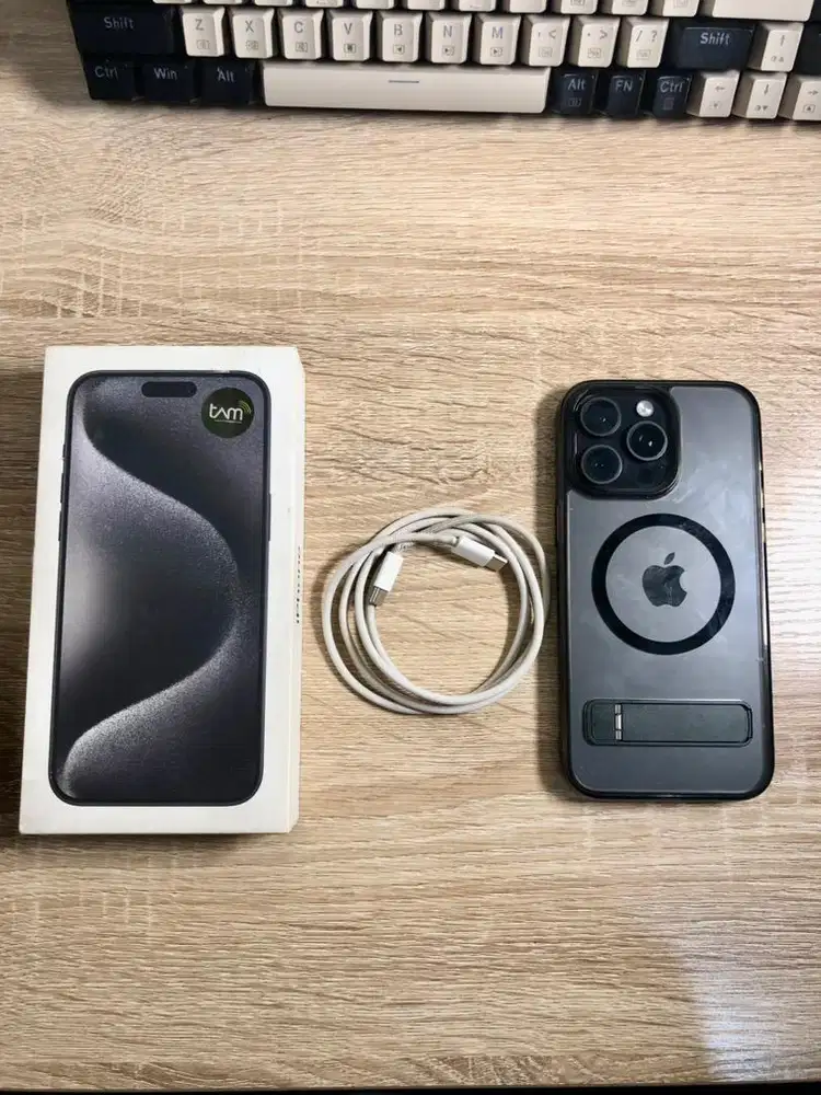 Iphone 15 Pro MAX 256GB Fullset IBOX Space Black Hitam Mulus Original