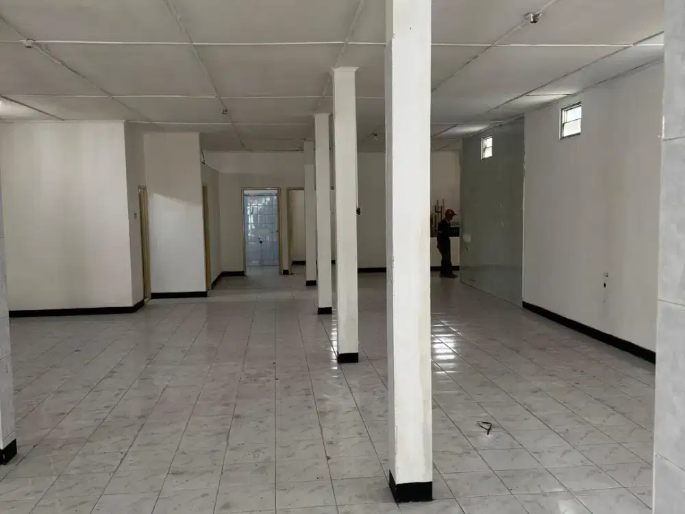 Jual eks Klinik Kesehatan di Jl. Jakarta Bogor, Dekat Simpangan Depok