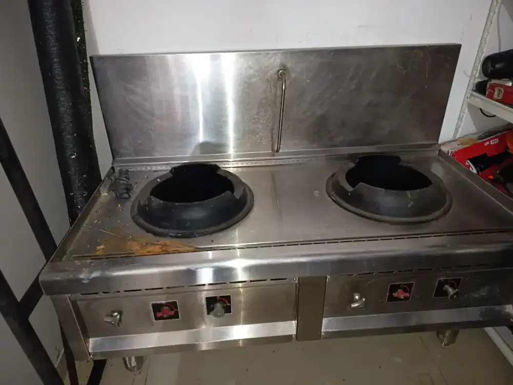 Kompor stanlies dan meja stanlies