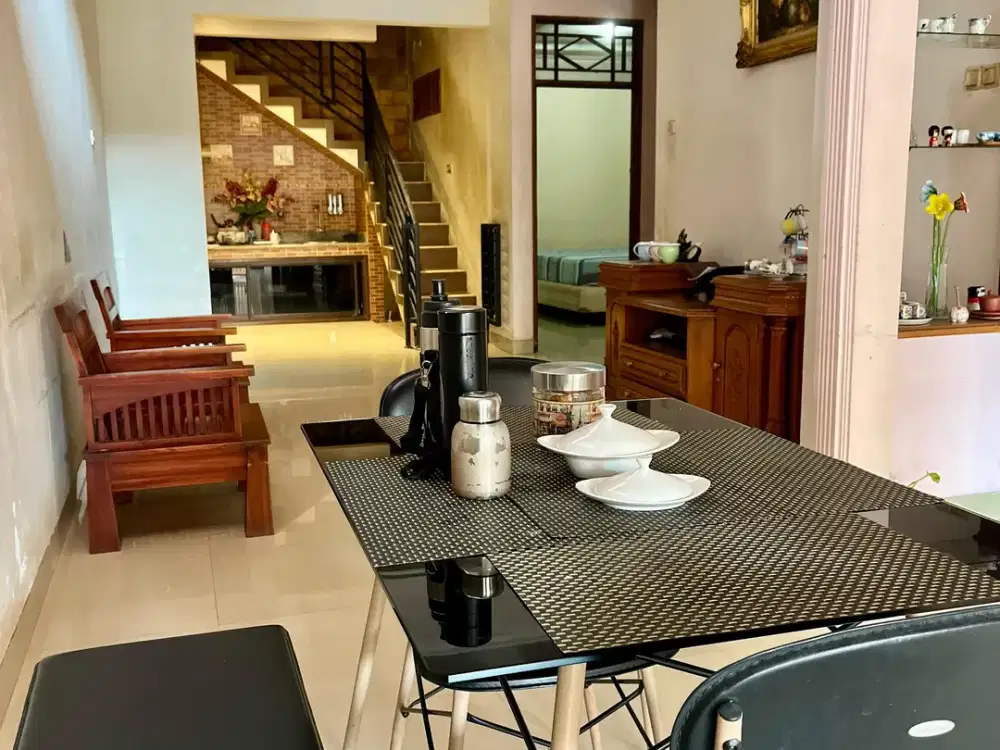 Jual rumah 2,5 lantai di Puri Depok Mas, Pancoran Mas, dekat RS Bakti Yudha  Depok