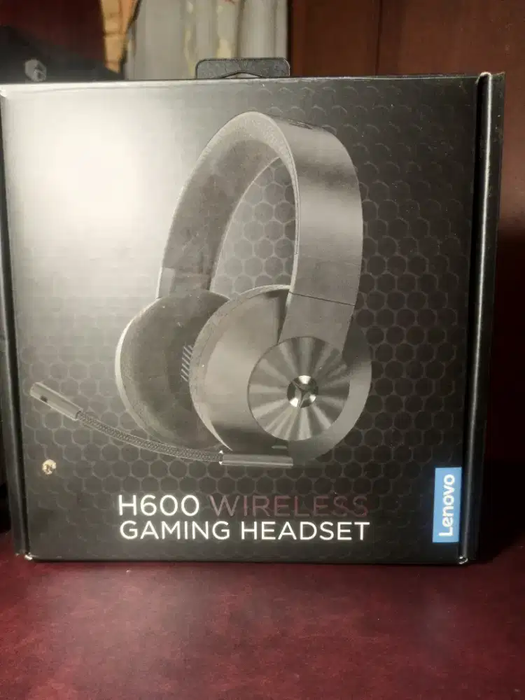 Lenovo H600 Wireless Gaming Headset Warna Hitam