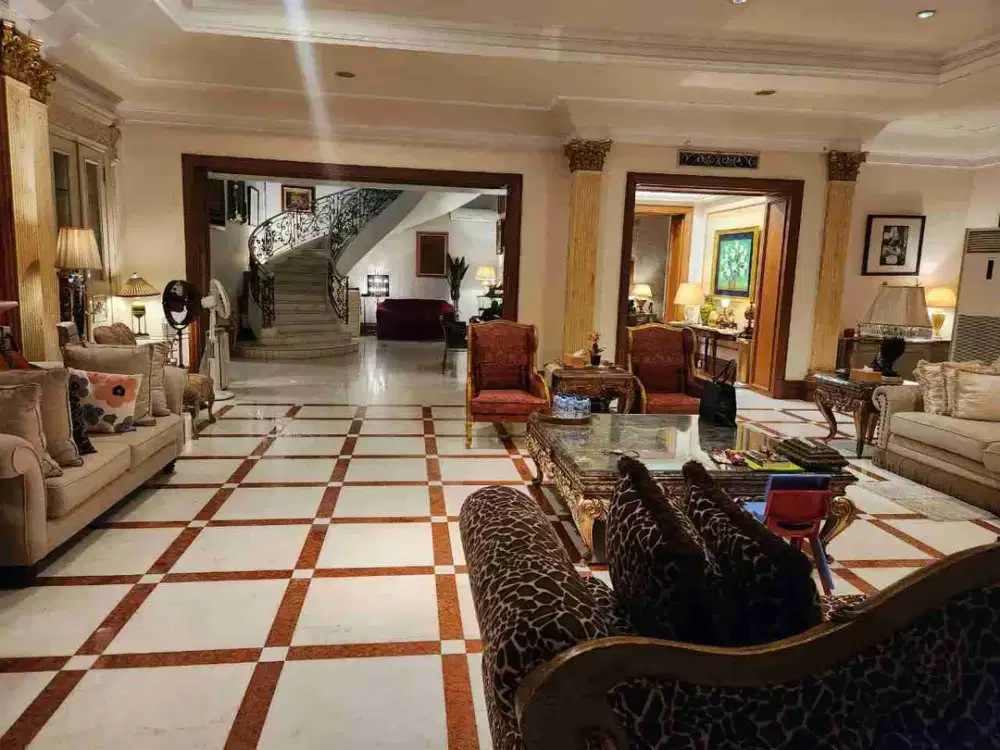 Dijual rumah super mewah premium furnished di Menteng jakarta LT 1100 LB 1800