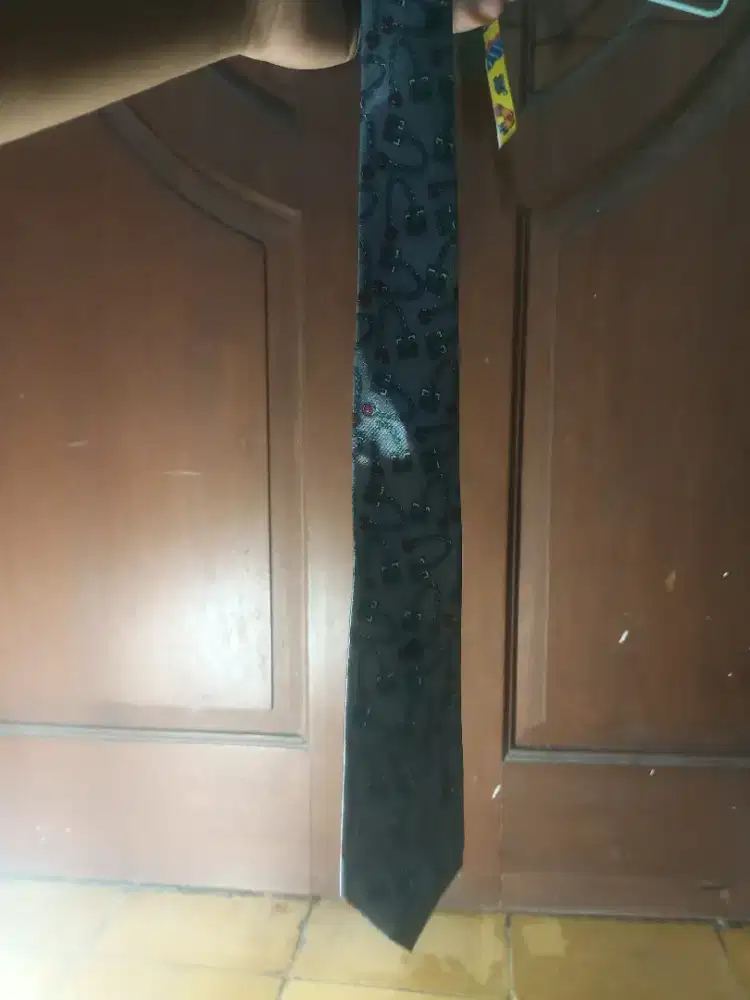 Dasi Vinezia warna ungu